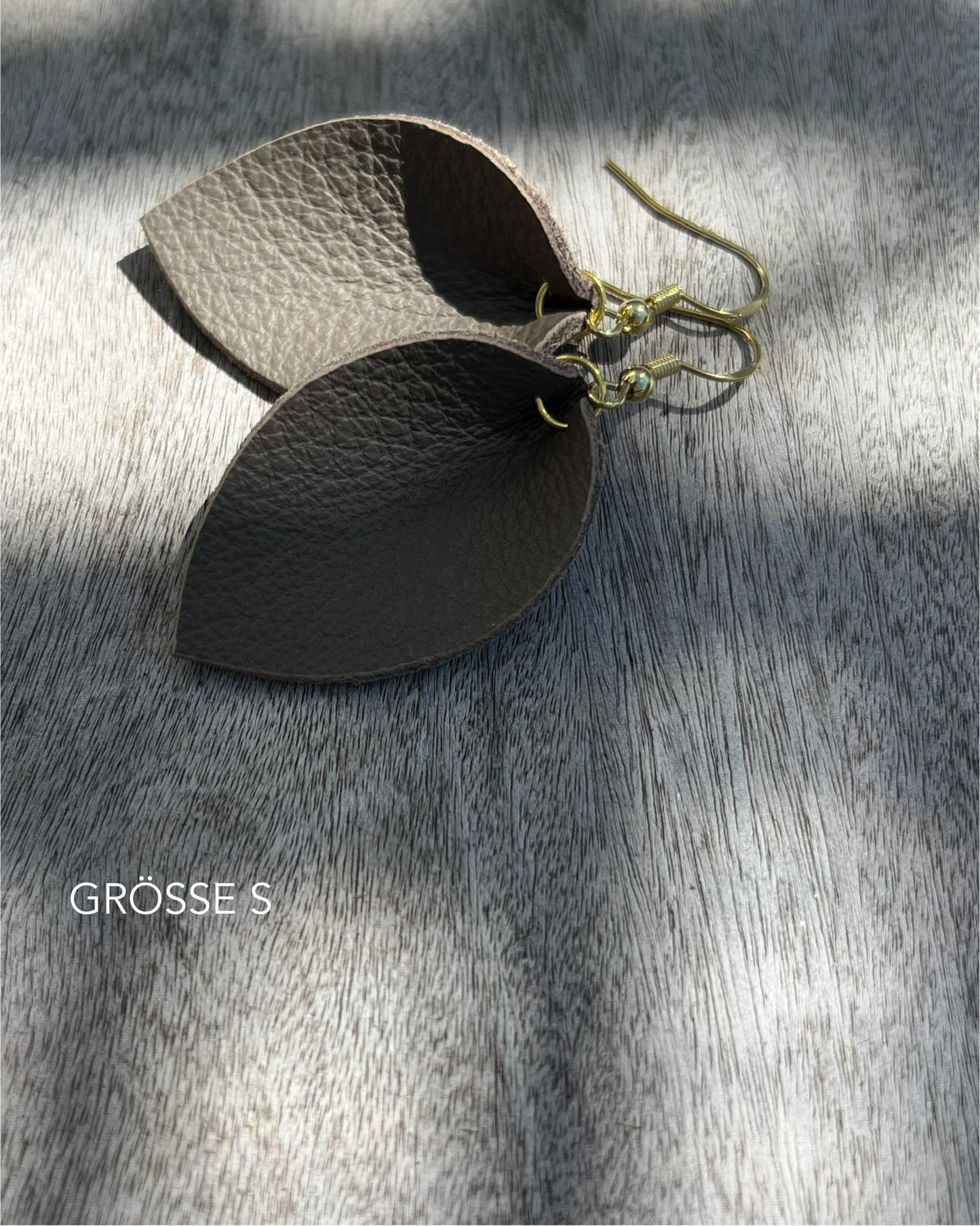 GRAUGRÜN - Gold / Silber